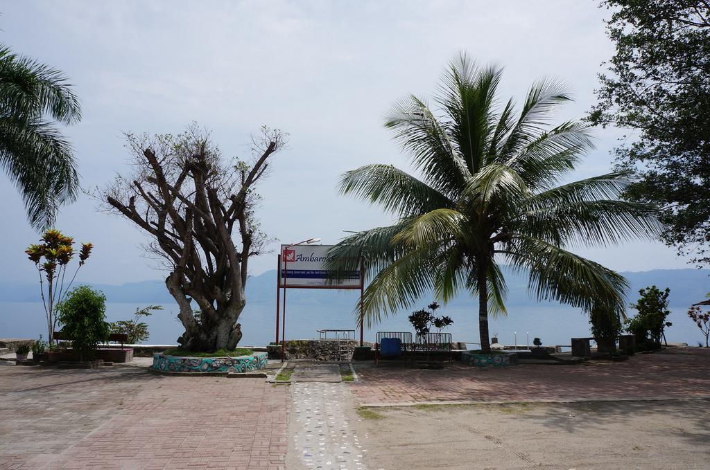 Ambaroba Resort Hotel Tuk Tuk Exterior foto